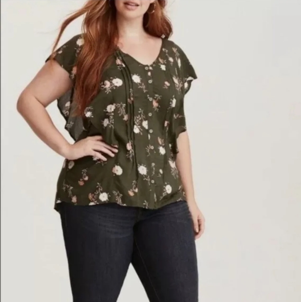 Torrid Olive Green Floral Top sz 1